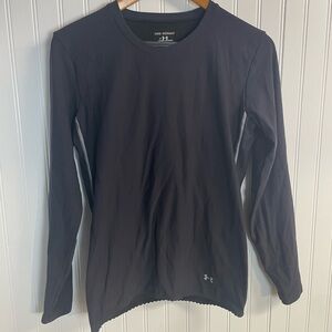 Under armour mid weight large women’s long sleeve with lace at bottom